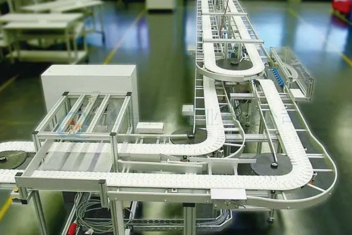 輸送機(jī) 輸送機(jī)